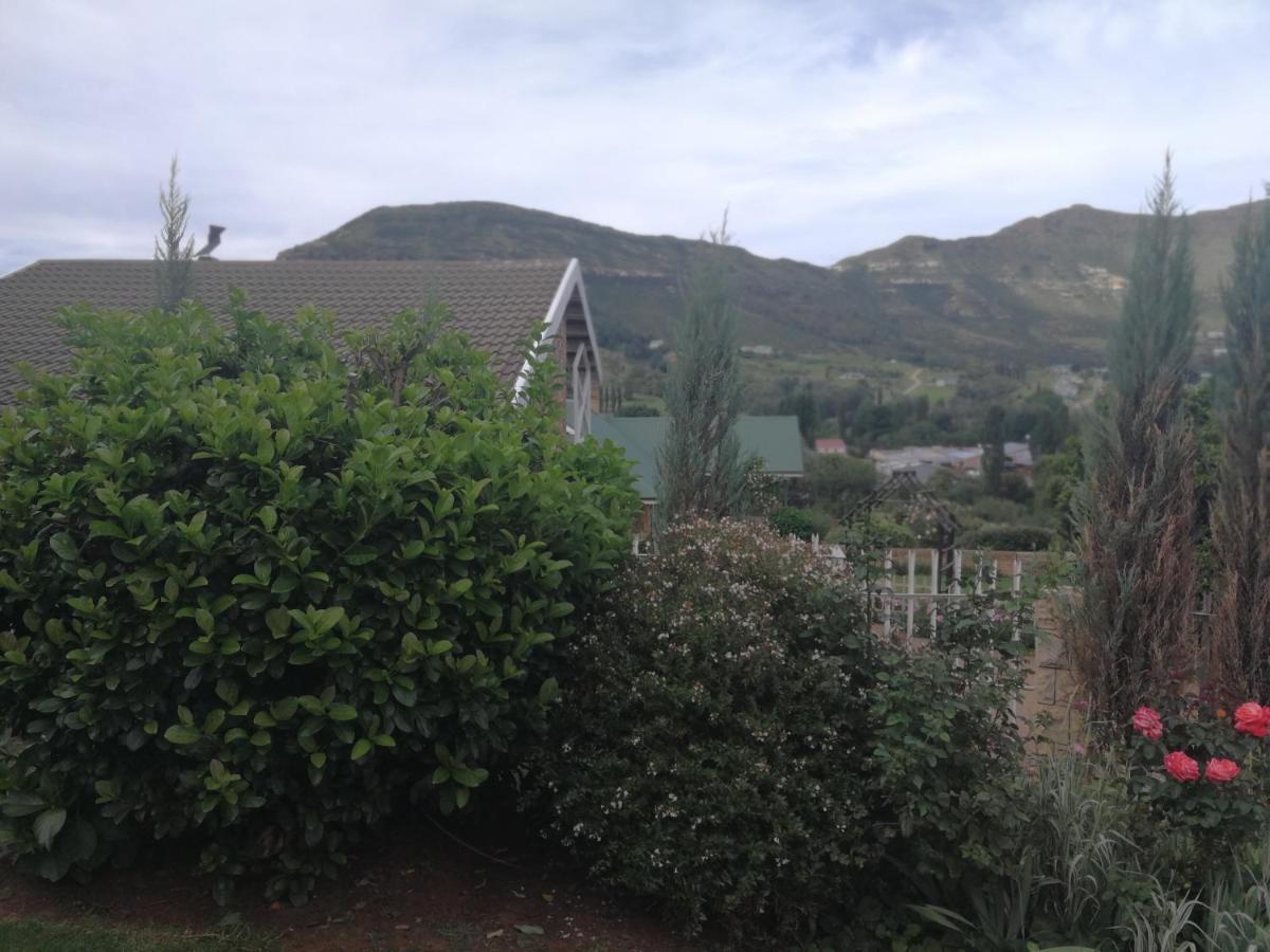 Clarens Cottages Luaran gambar
