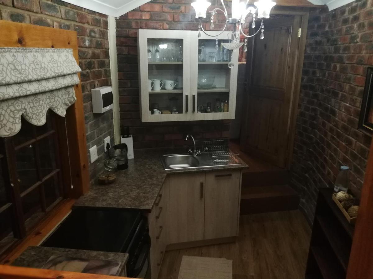 Clarens Cottages Luaran gambar
